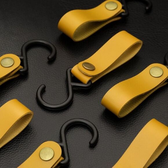 4 Leather Strap Hooks - Picture 2 of 6